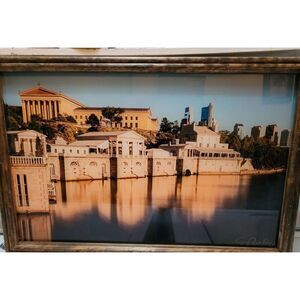 Philadelphia Art Museum Bar Light New Without Tag lights with USB port charger